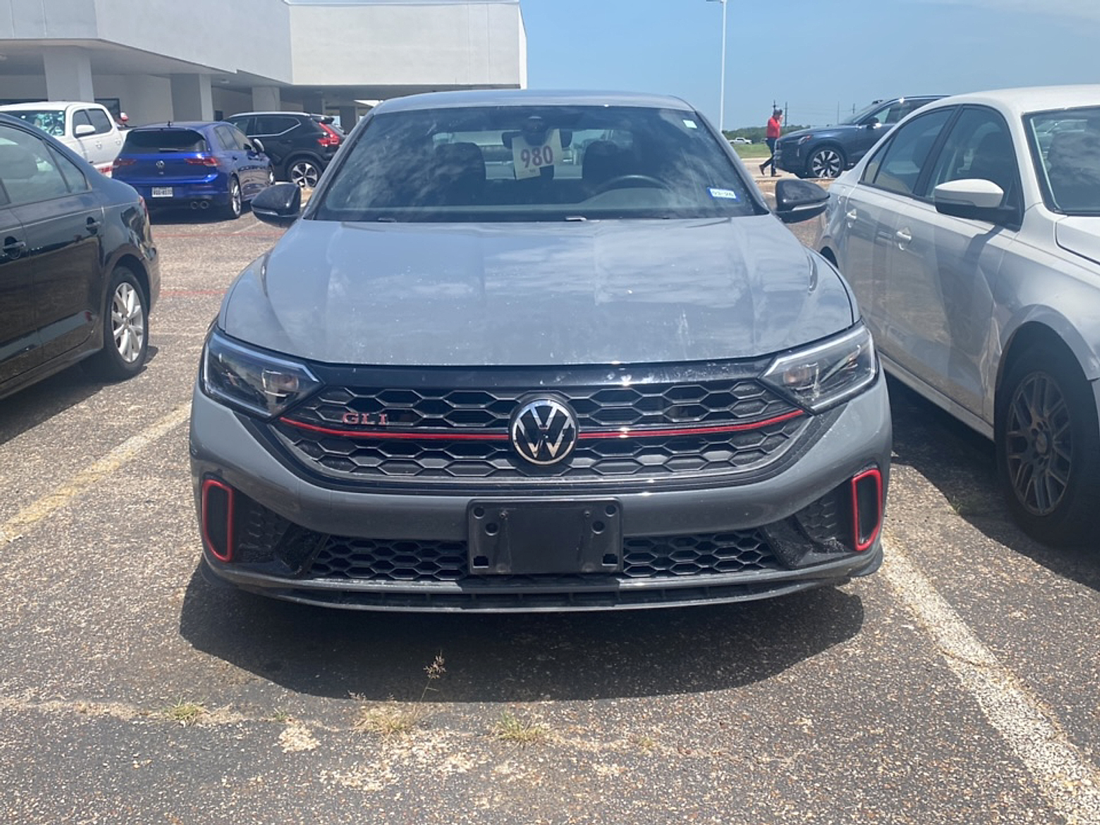 3VW8T7BU5RM040827