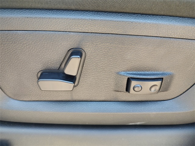 2025 Ram 2500 Big Horn photo 27