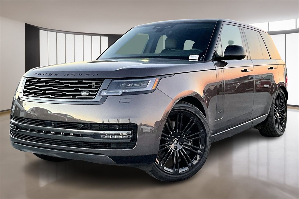 2025 Land Rover Range Rover SE's photo