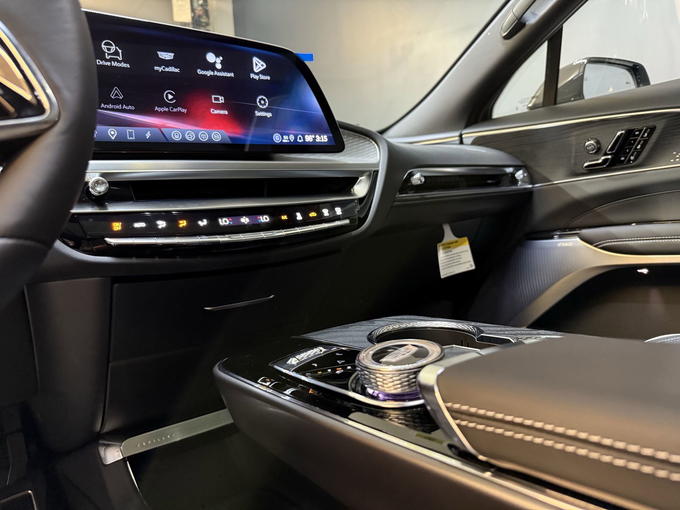 2026 Cadillac Lyriq photo 28