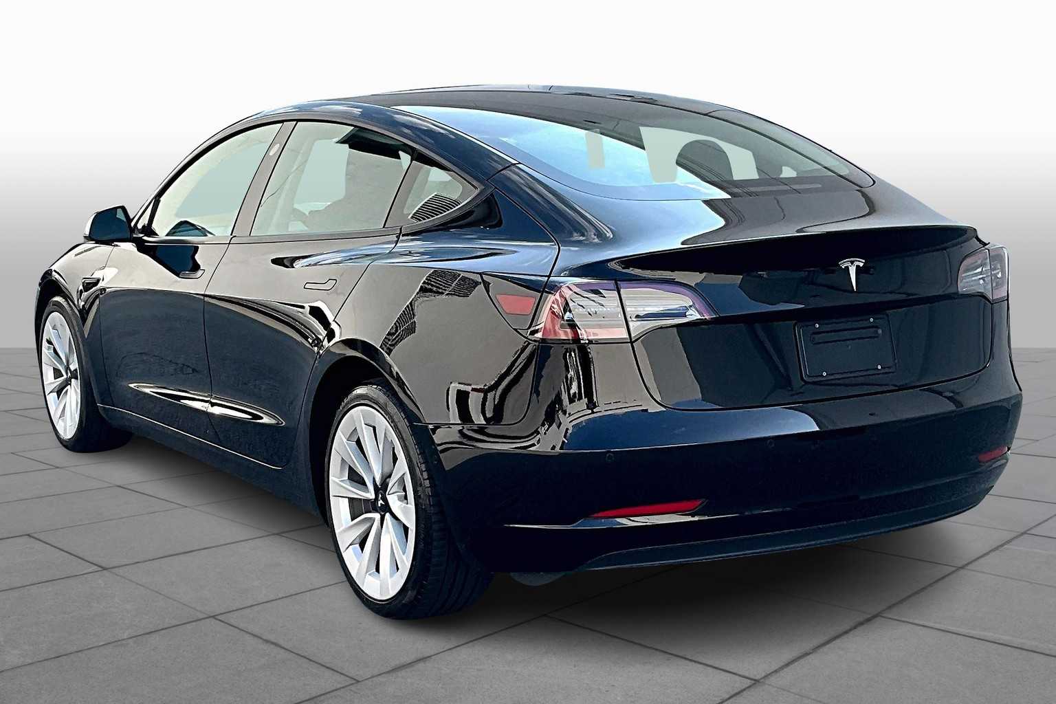 2022 Tesla Model 3 photo 10