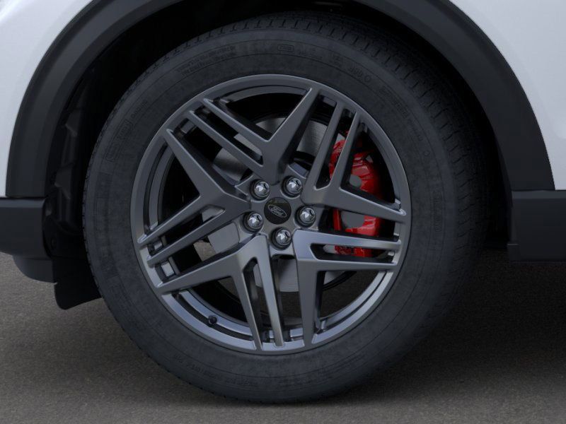 2025 Ford Explorer ST photo 17