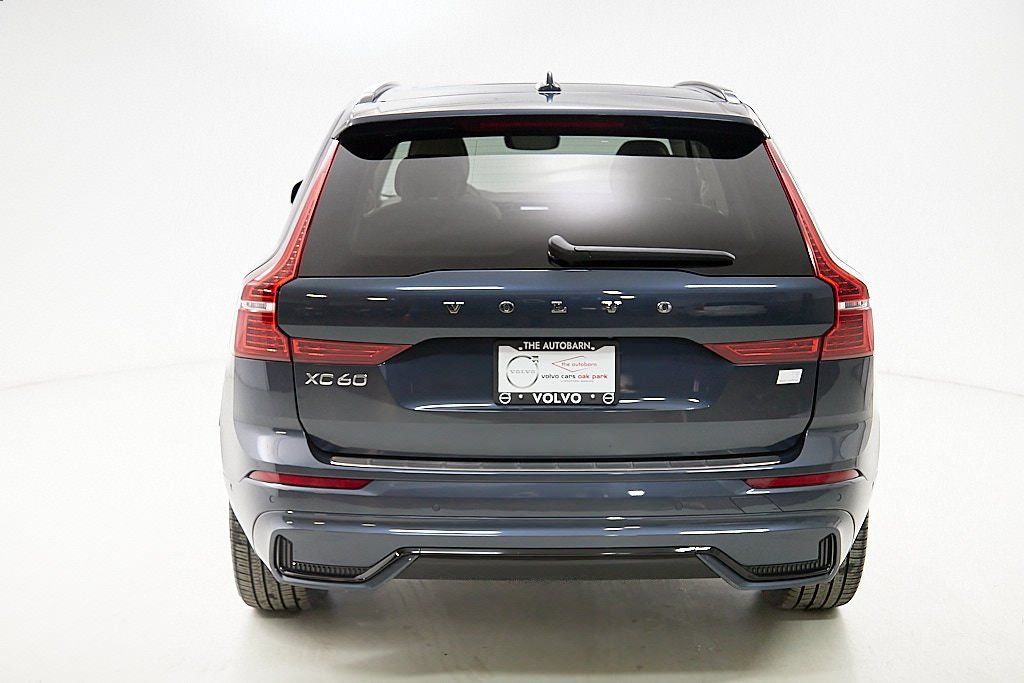 2024 VOLVO XC60 - Image 7