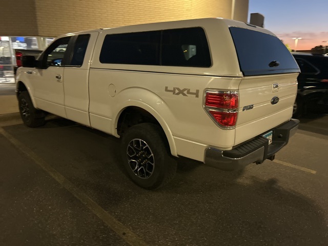 2011 Ford F-150 Lariat photo 4