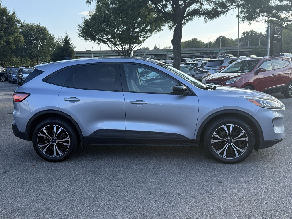2022 Ford Escape SE photo 5
