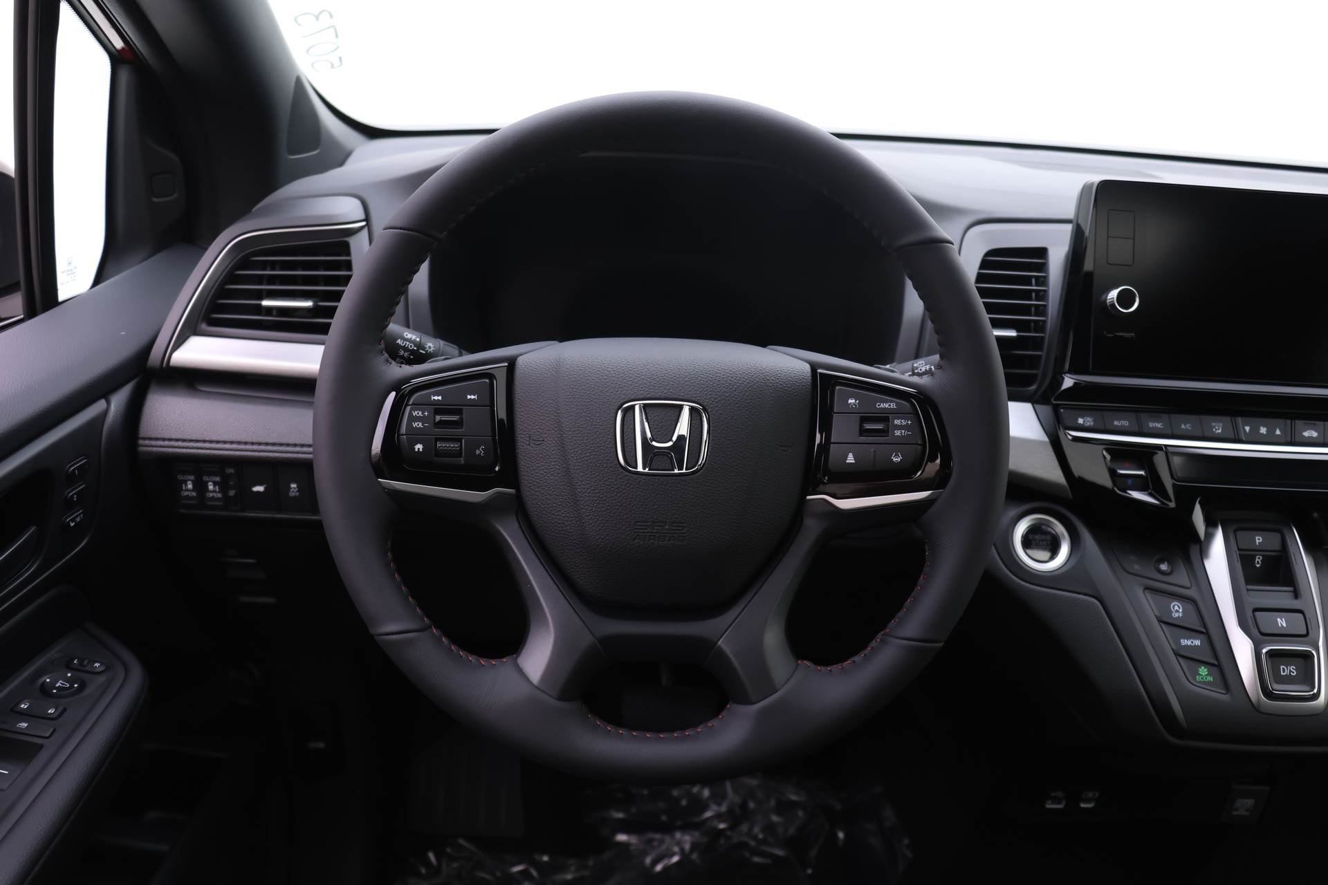 2026 Honda Odyssey photo 11
