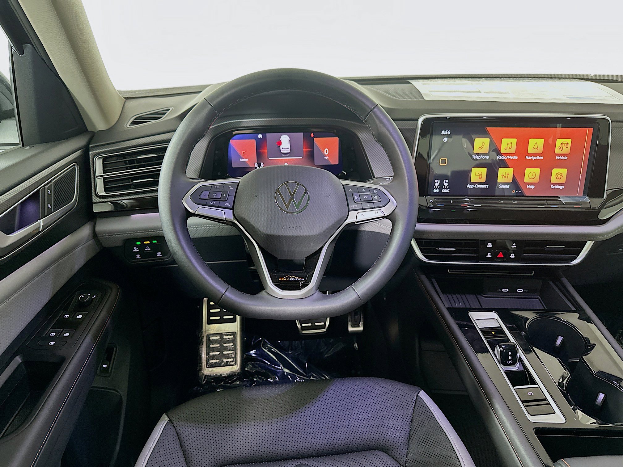 2025 Volkswagen Atlas Peak Edition SE Technology photo 20