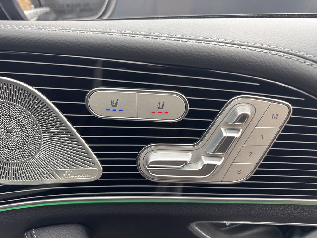 2025 Mercedes Benz GLS 450 4MATIC photo 28