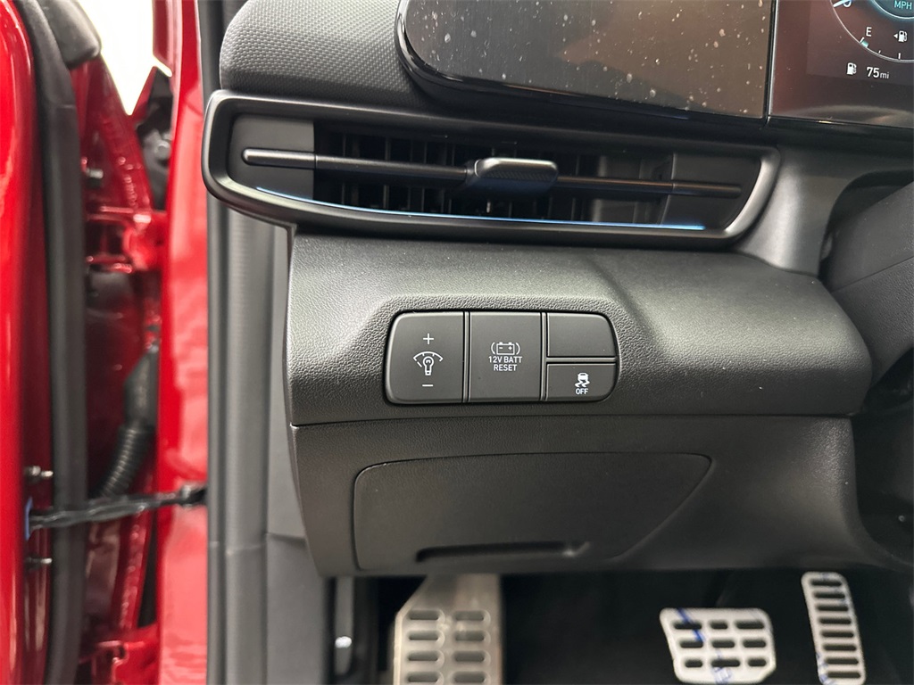 2025 Hyundai Elantra Hybrid SEL Sport photo 29