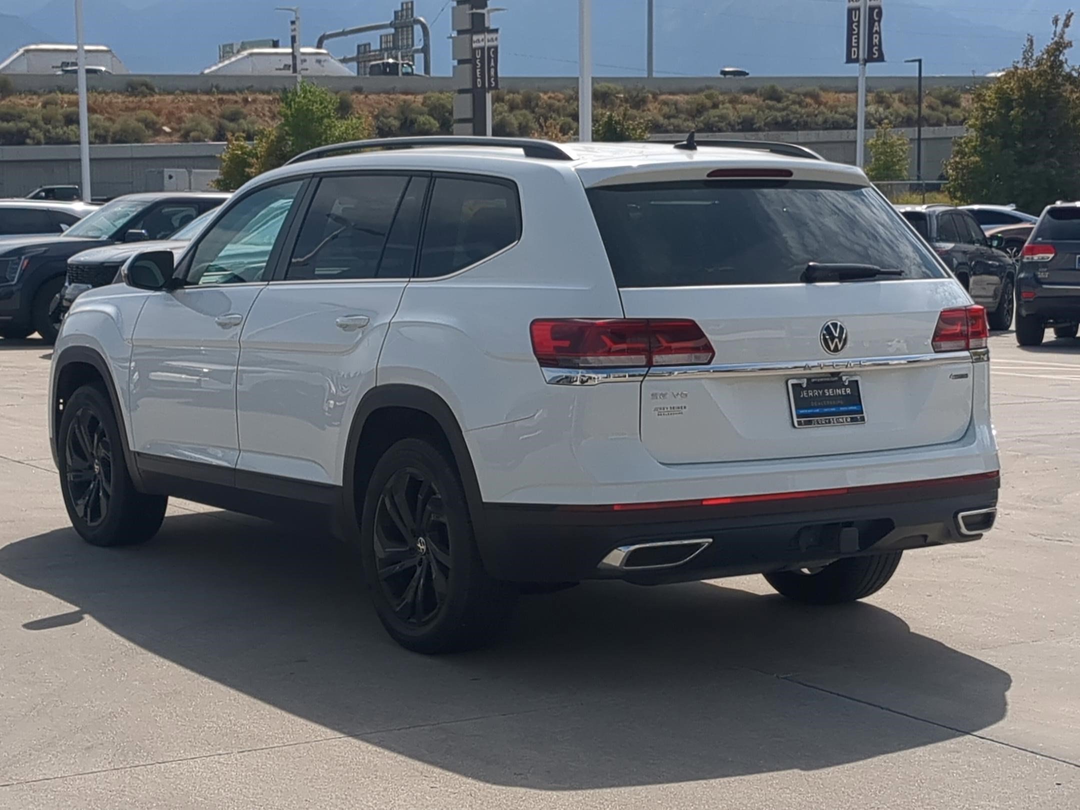 2023 Volkswagen Atlas V6 SE Technology photo 3