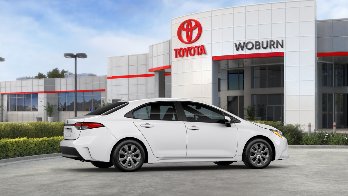 2025 Toyota Corolla LE photo 10