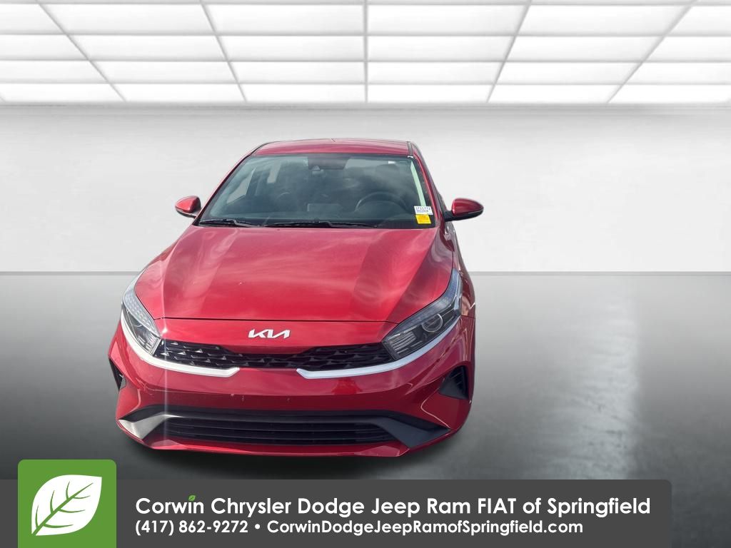 2024 Kia Forte LXS photo 3