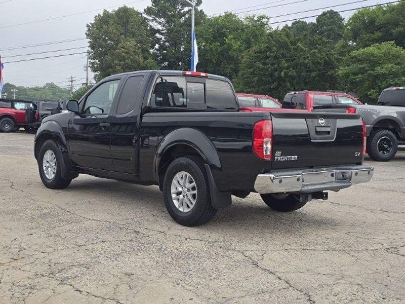 2021 Nissan Frontier SV photo 4
