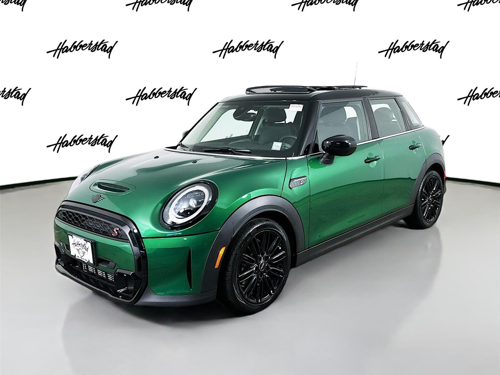 2023 MINI Hardtop 4 Door S's photo