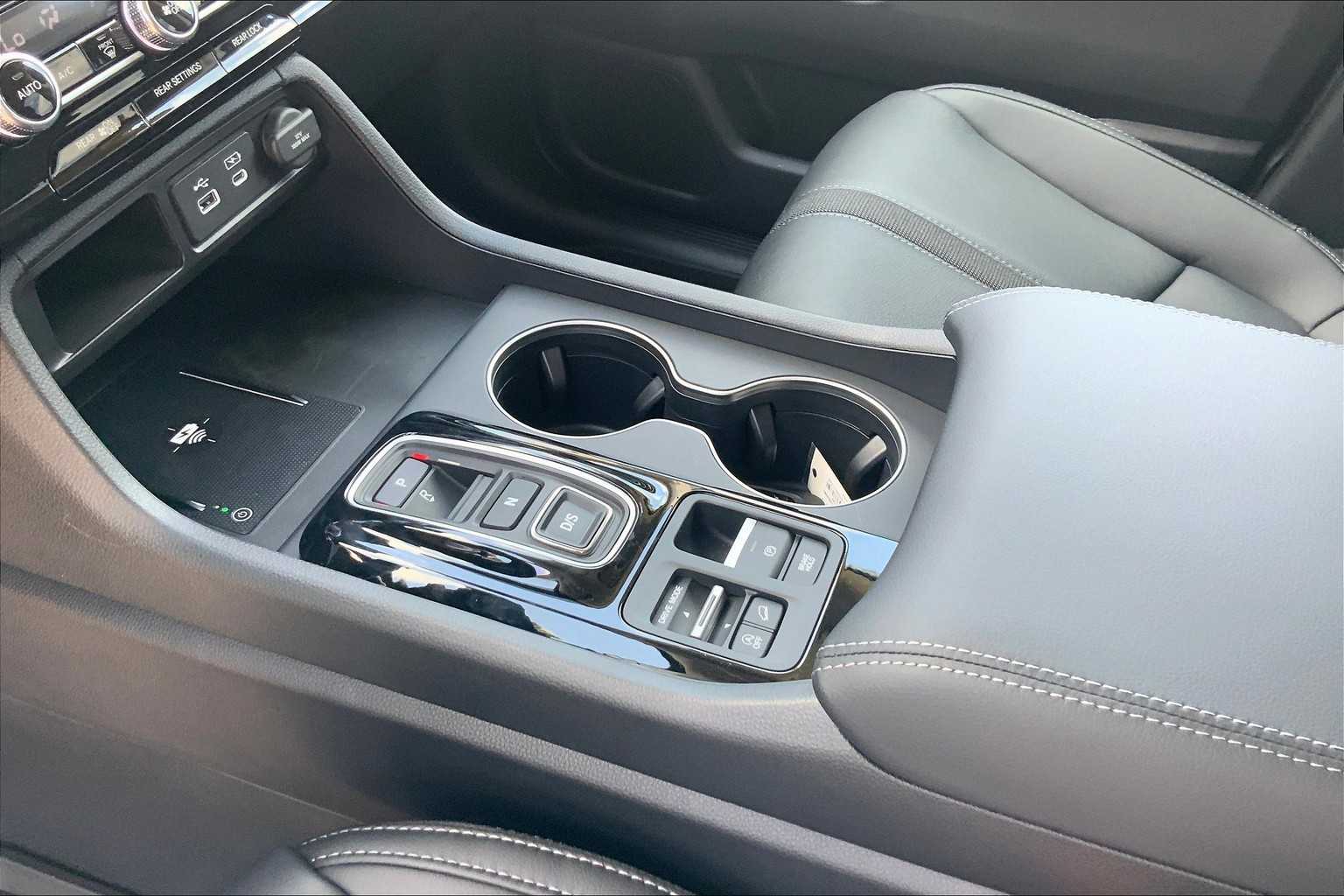 2025 Honda Pilot EX-L photo 7