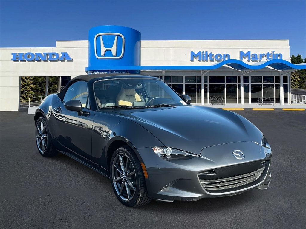 2016 Mazda MX-5 Miata Grand Touring's photo