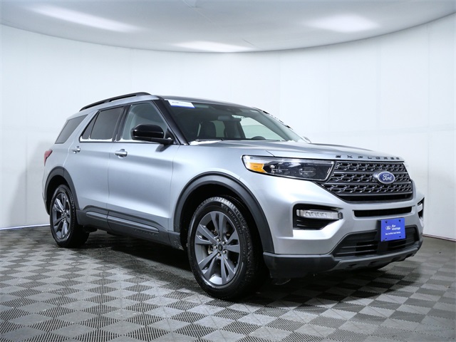 2023 Ford Explorer XLT's photo
