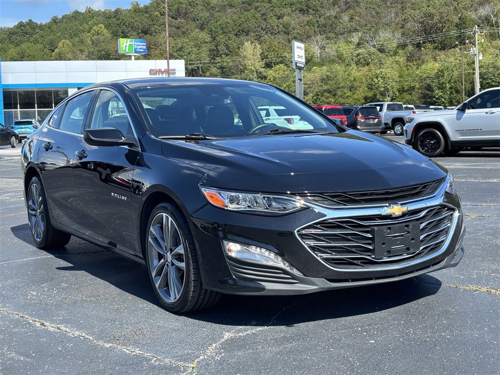 2024 Chevrolet Malibu Premier 2LT photo 4
