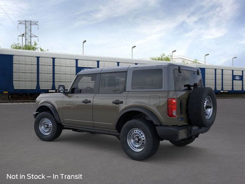2025 Ford Bronco Base photo 4