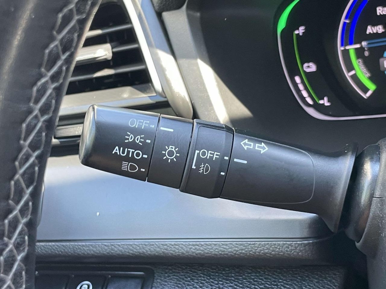 2022 Honda Insight Touring photo 19