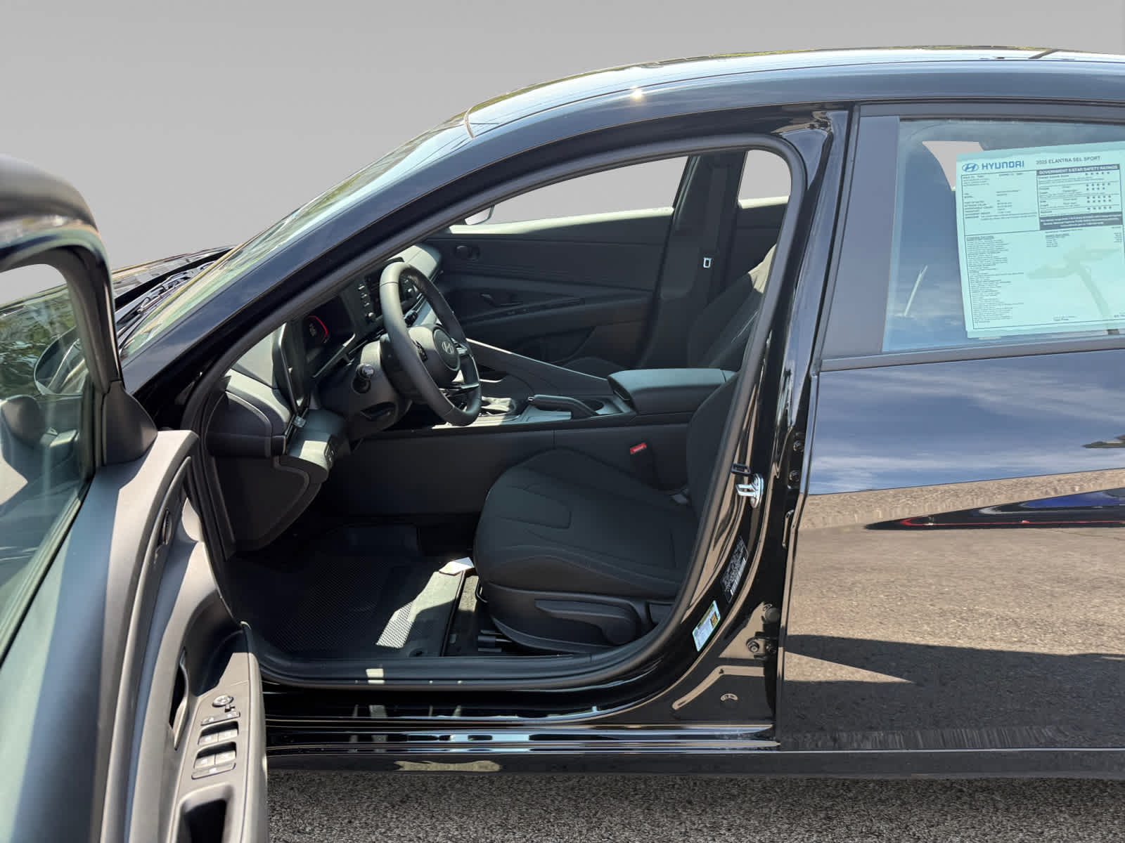 2025 Hyundai Elantra SEL Sport photo 9