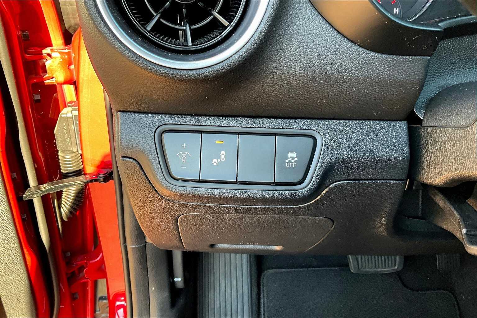 2023 Kia Forte LXS photo 29