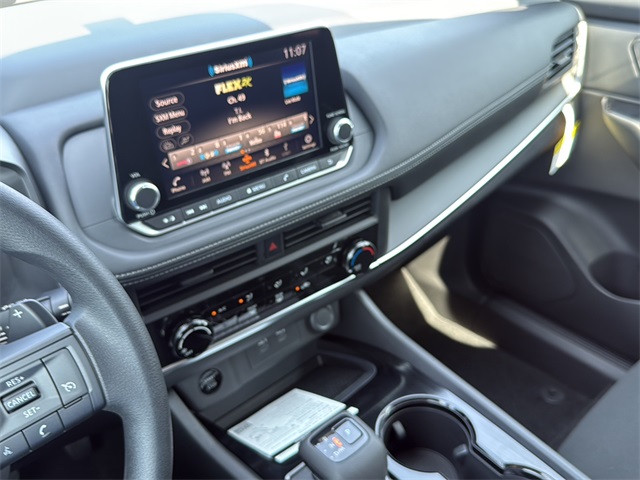 2026 Nissan Rogue S photo 25