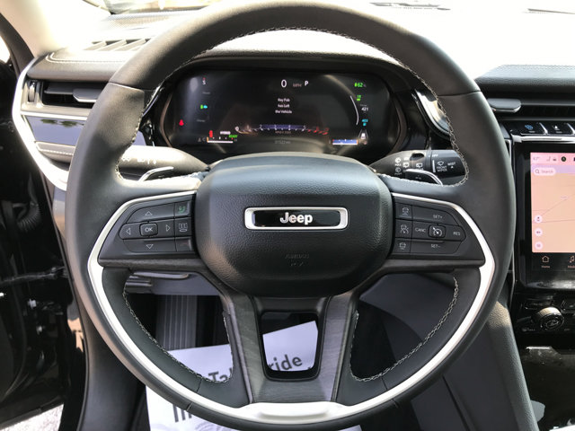 2024 Jeep Cherokee Limited 4xe photo 12