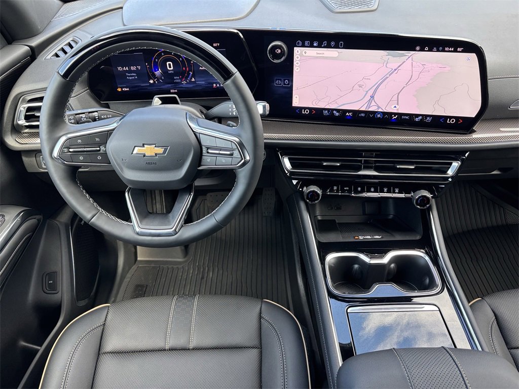 2026 Chevrolet Traverse High Country photo 3