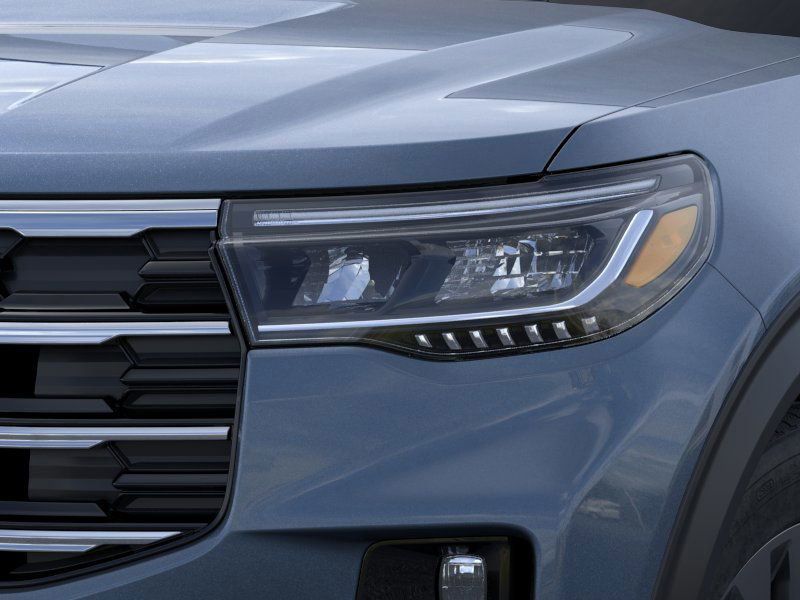2025 Ford Explorer photo 13