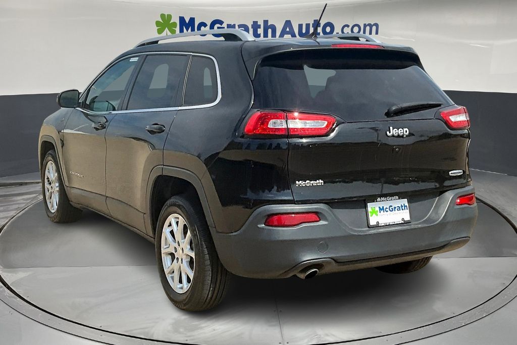2016 Jeep Cherokee Latitude photo 4