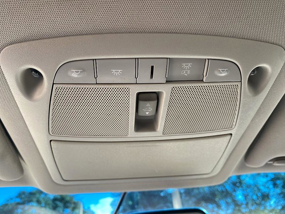 2015 Nissan Altima 2.5 SV photo 10