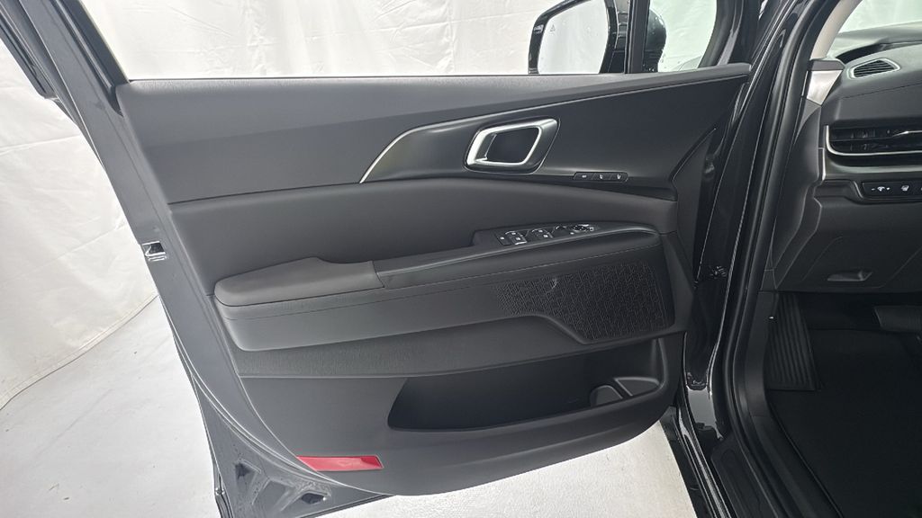 2026 Kia Carnival SX photo 20