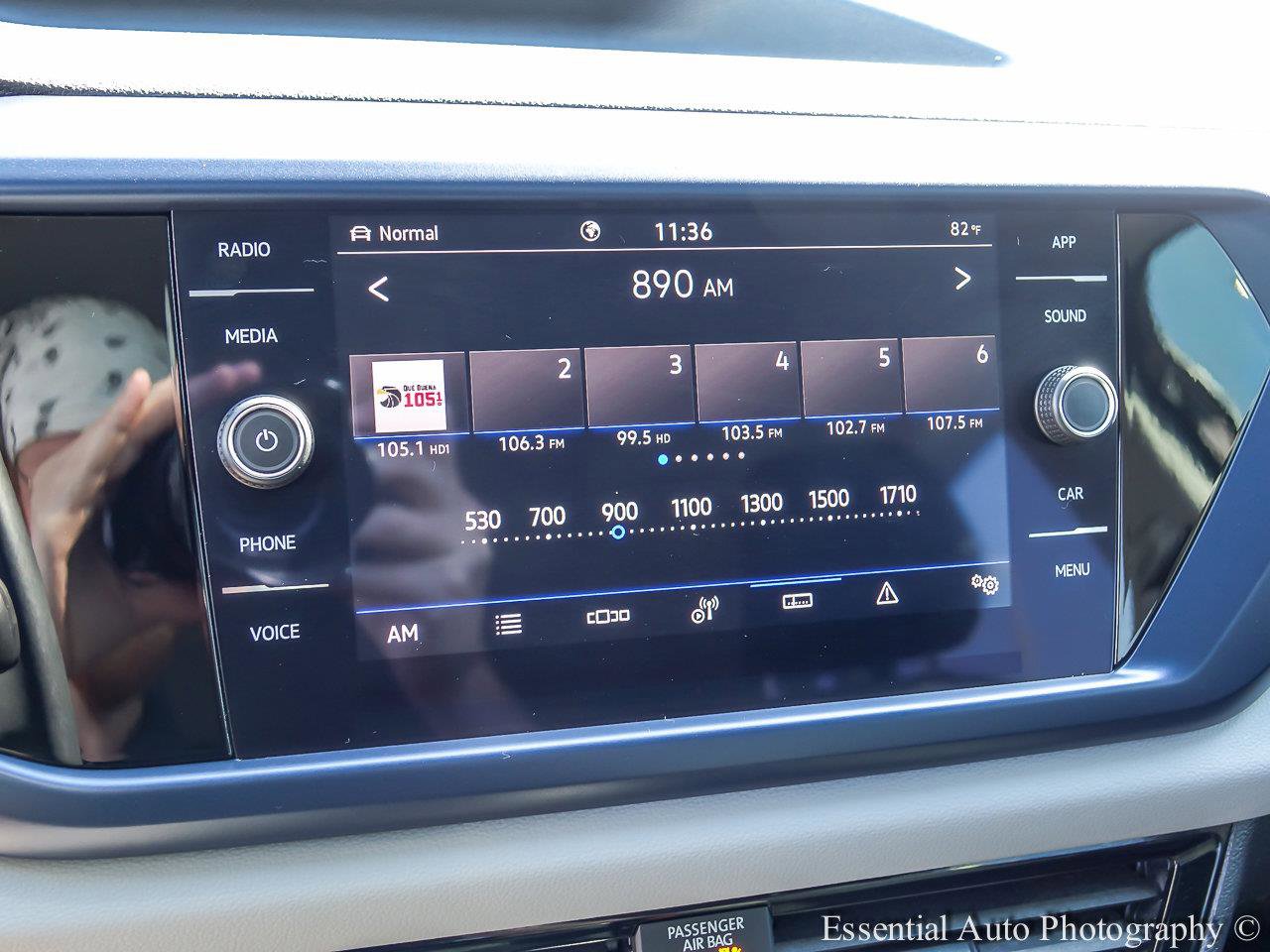 2023 VOLKSWAGEN TAOS - Image 14