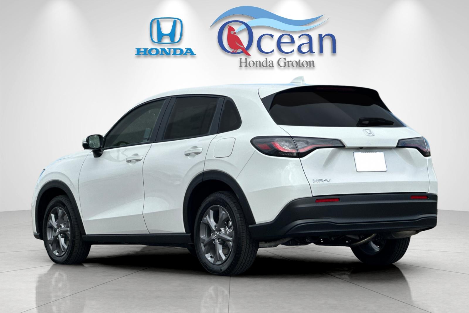 2026 Honda HR-V LX photo 3