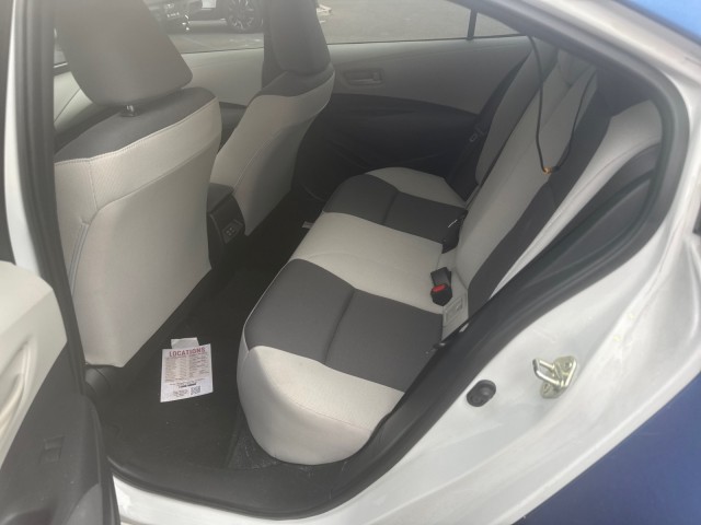 Used 2023  Toyota LE image 12