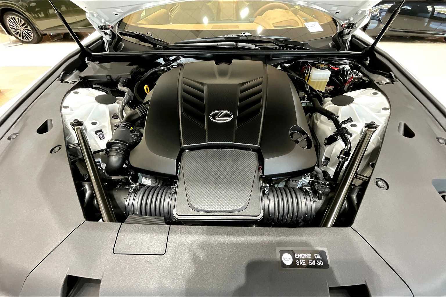 2025 Lexus LC 500 photo 18