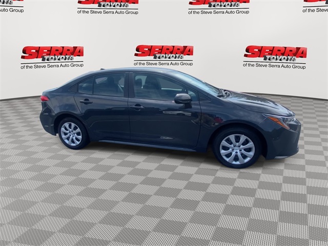 2025 Toyota Corolla LE photo 10
