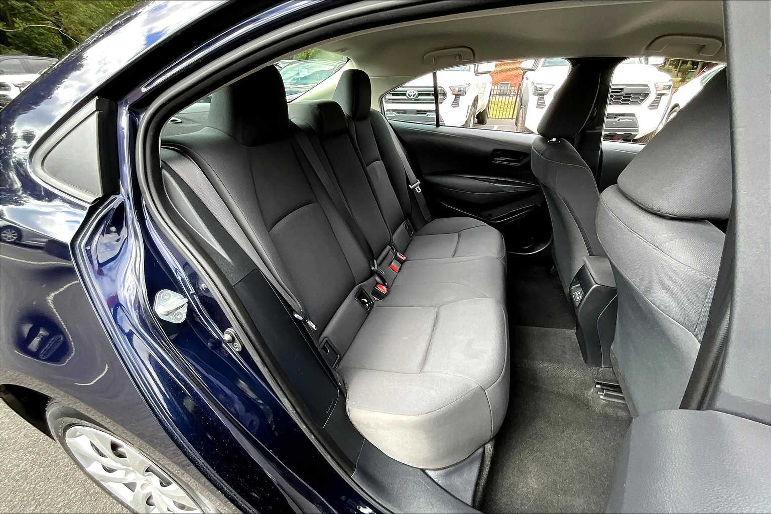 2024 Toyota Corolla LE photo 17