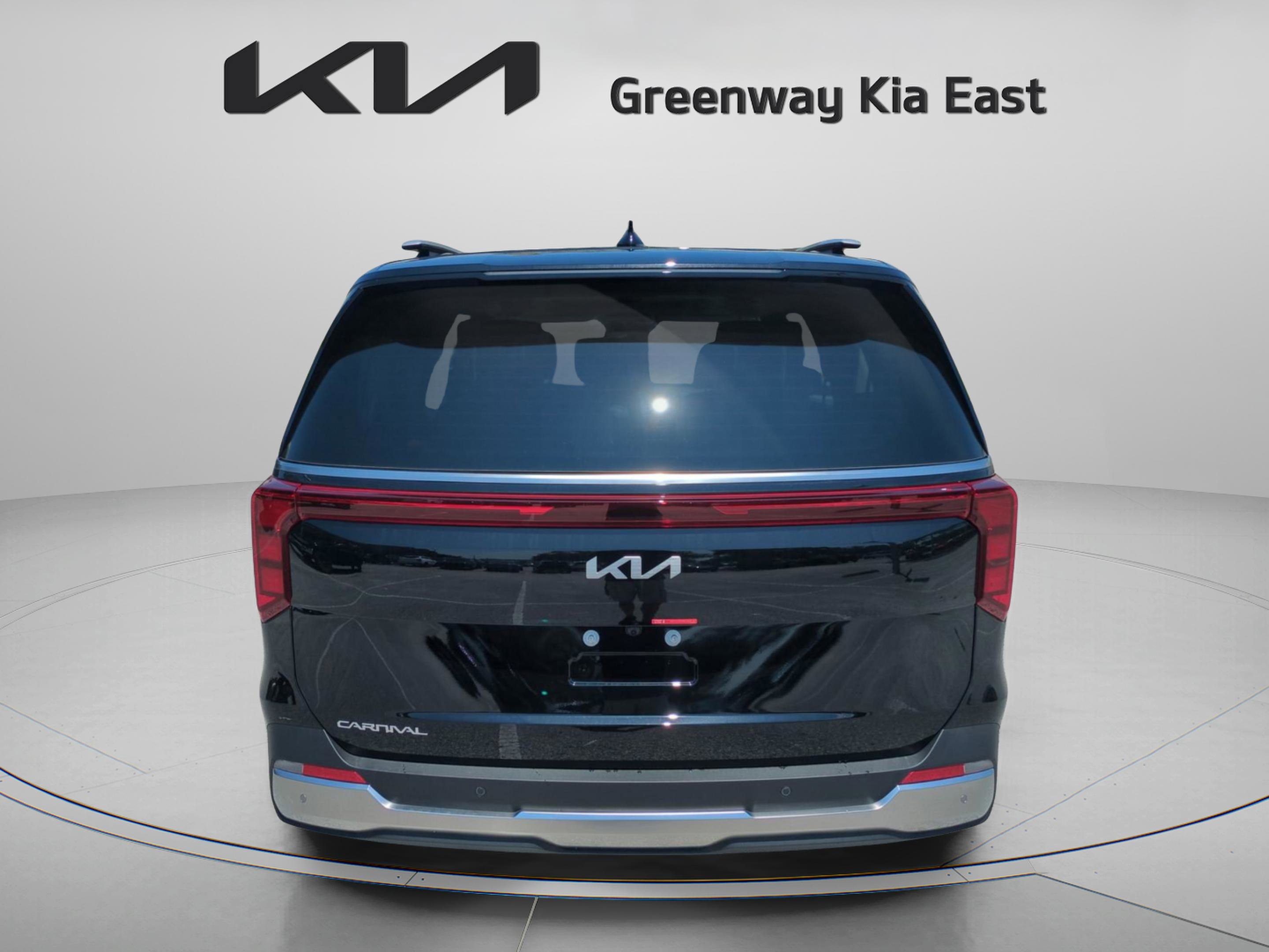 2026 Kia Carnival SX photo 6