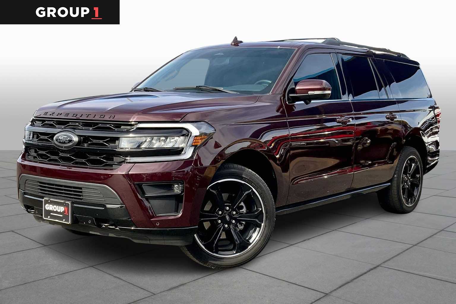 2023 Ford Expedition Limited's photo