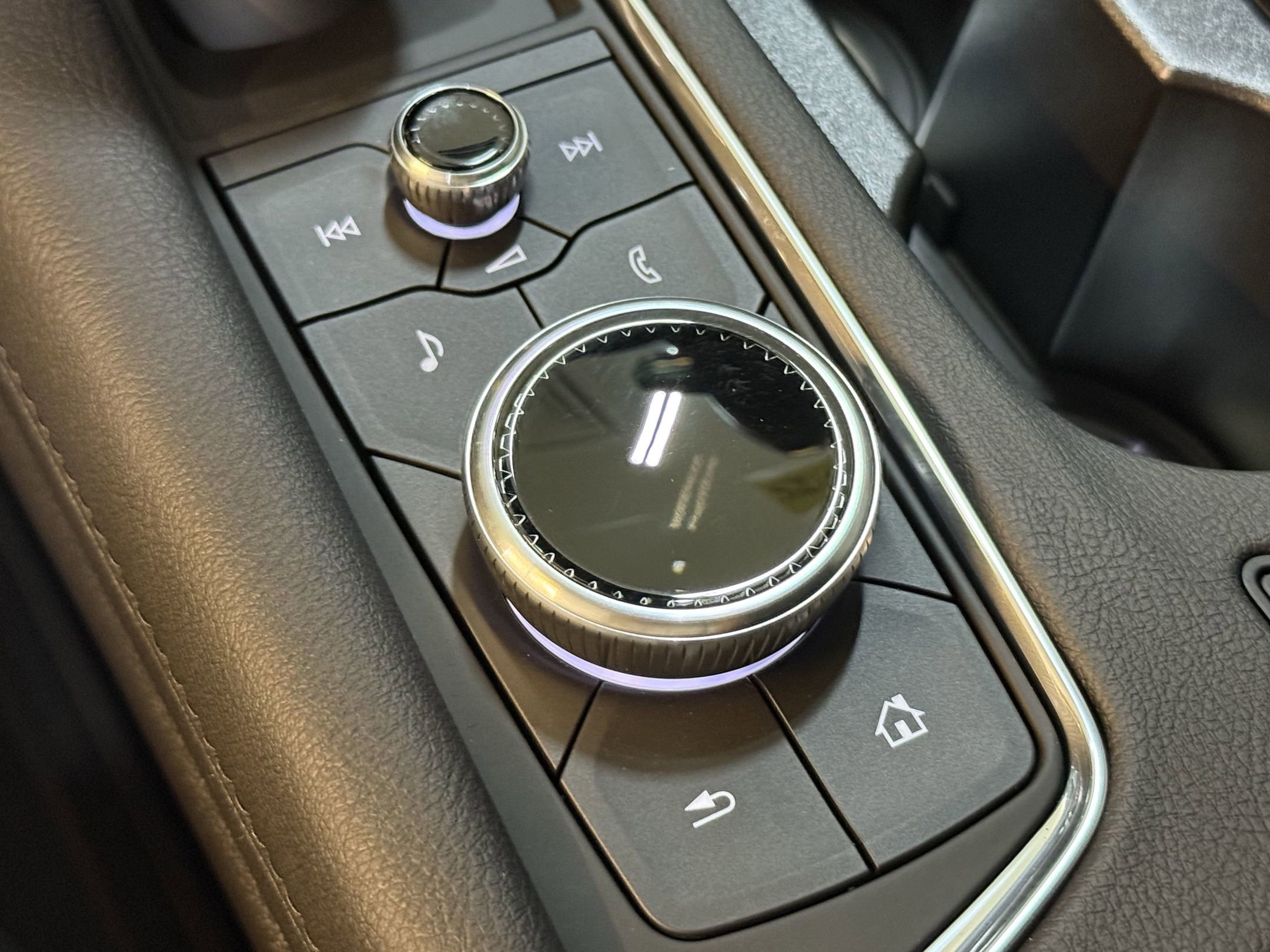 2025 Cadillac XT5 Luxury photo 32