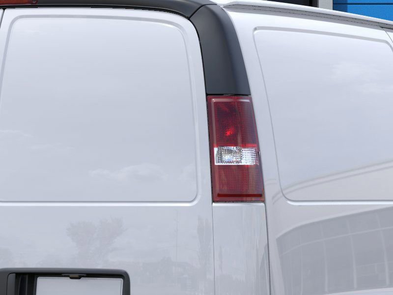 2025 Chevrolet Express Cargo 2500 photo 10