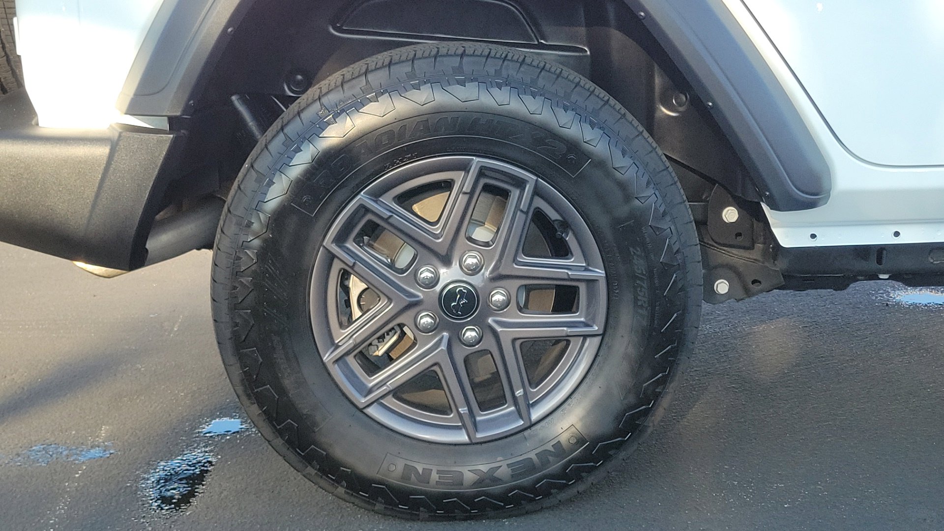 2025 Jeep Wrangler Sport S photo 2