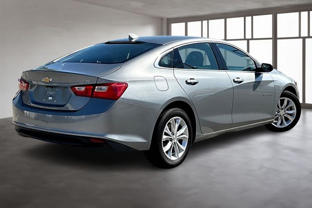 2023 Chevrolet Malibu 1LT photo 3