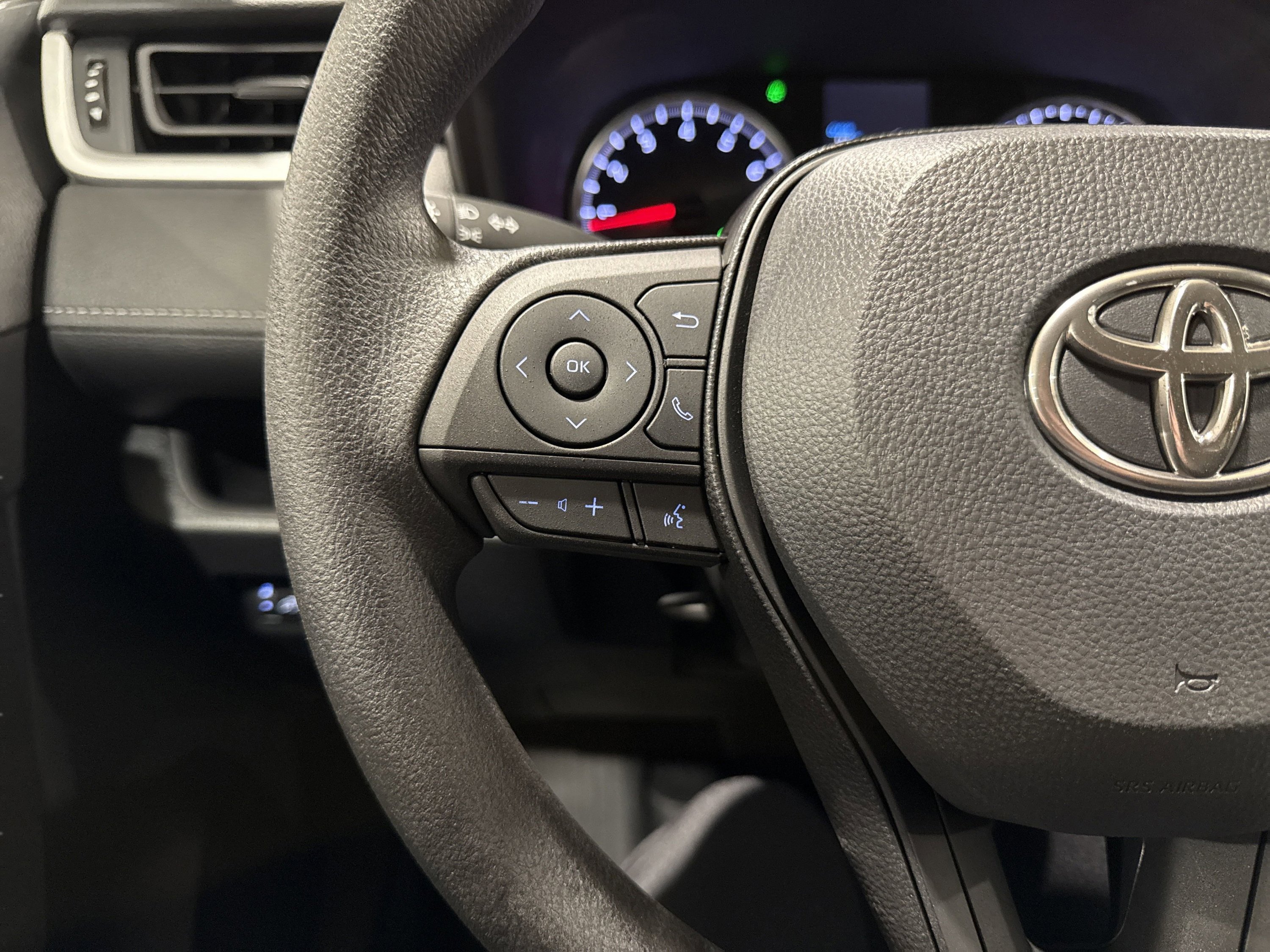 2022 Toyota RAV4 XLE photo 15