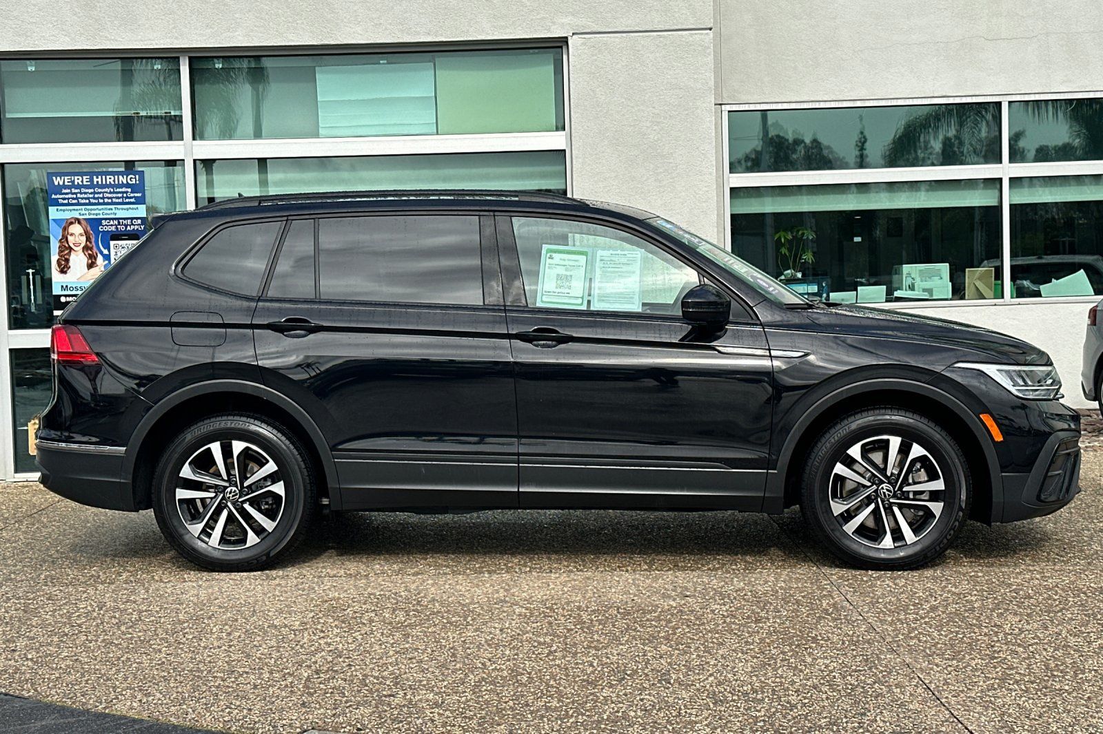 2024 Volkswagen Tiguan S photo 3