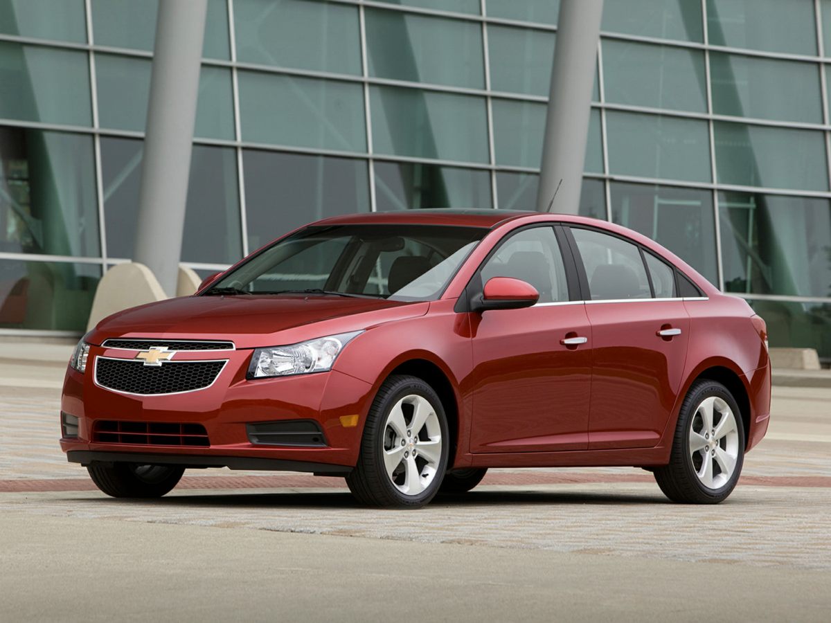 2014 Chevrolet Cruze LS's photo