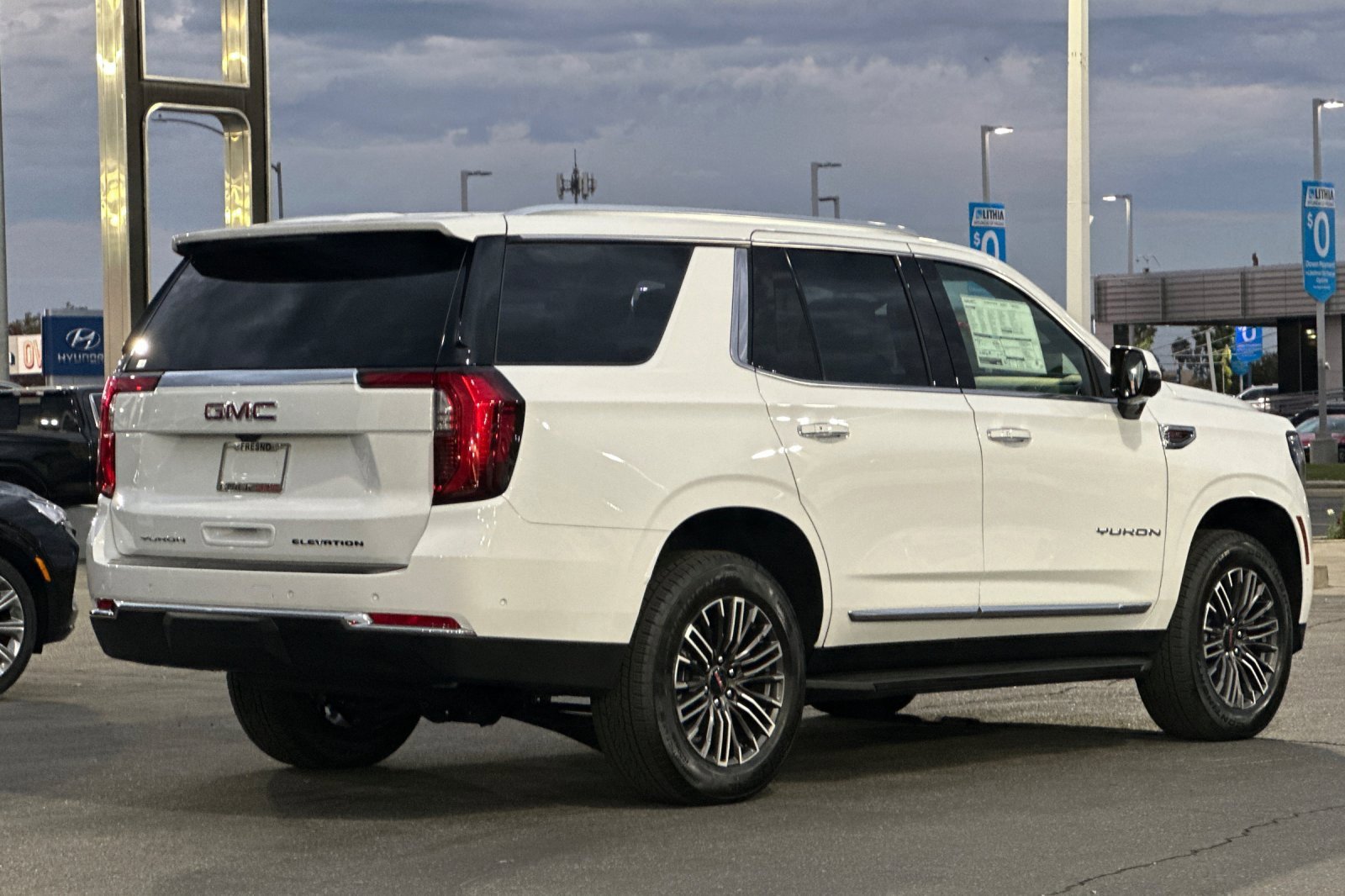 2026 Gmc Yukon photo 2