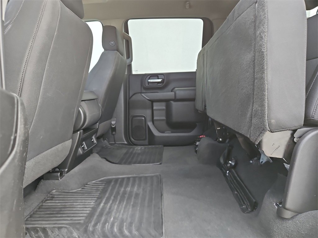 2023 Chevrolet Silverado 2500HD Custom photo 28